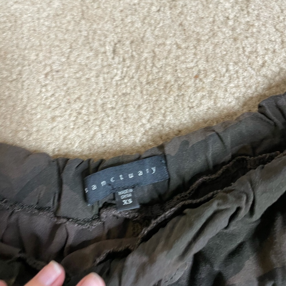 Sanctuary camouflage comfy lounge shorts - Picture 2 of 4